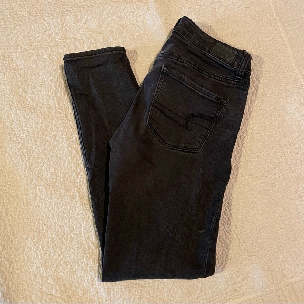 3 for $25 🎉 Women’s Black American Eagle Super Stretch Skinny Jeans